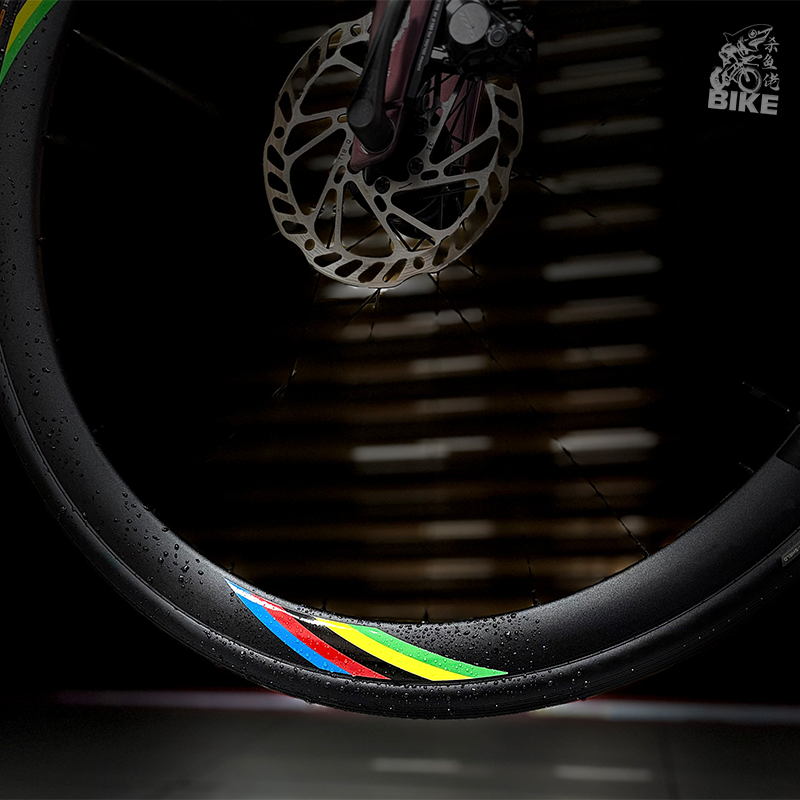 UCI Rainbow Champion Bike Whee - Mountain Biking Uci avis et prix