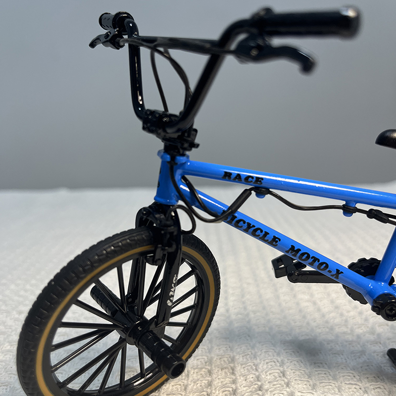 1:8 Mini Model Alloy Bicycle W - Mountain Biking Gifts avis et prix